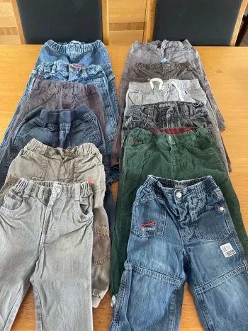 Lot 12 pantalons 18 mois