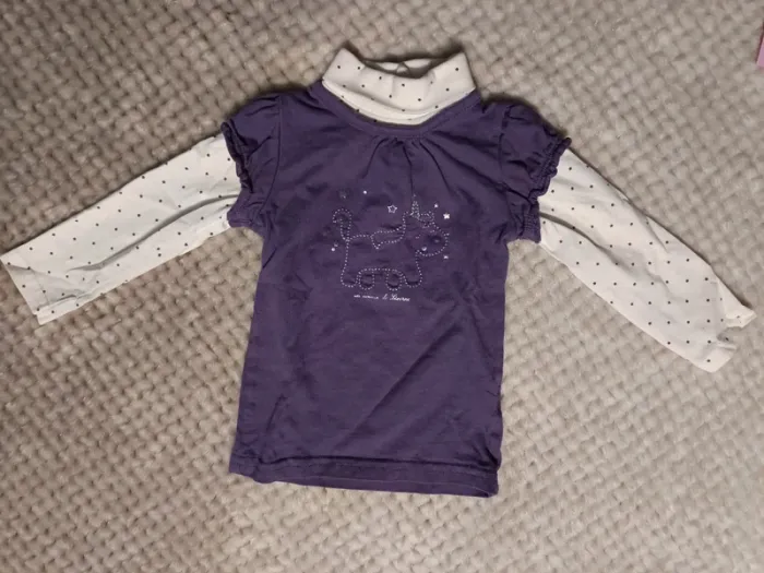 T-shirt col roulé licorne 🦄 9 mois - photo numéro 3