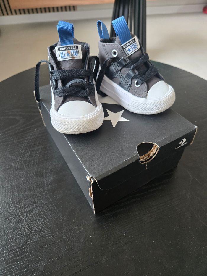 ​Chaussures Bébé CONVERSE All Star T.19 - Gris/Noir/Bleu - TBE