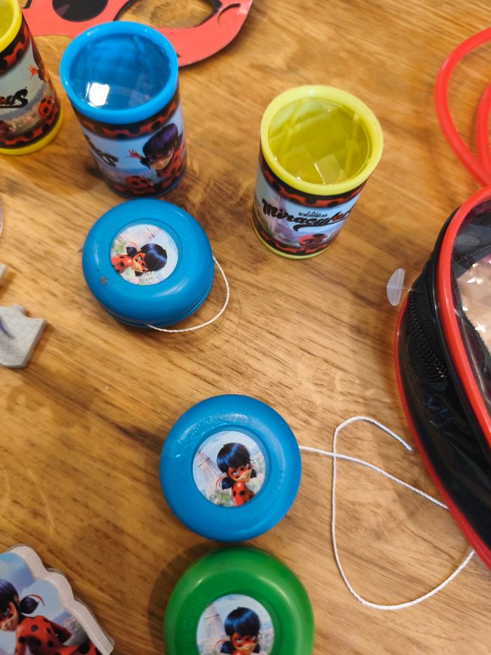 Lot de petits jouets Miraculous LadyBug - photo numéro 4