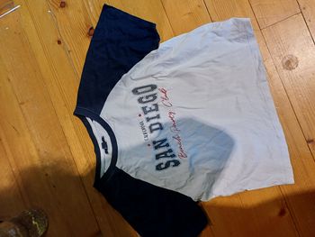 T-shirt court