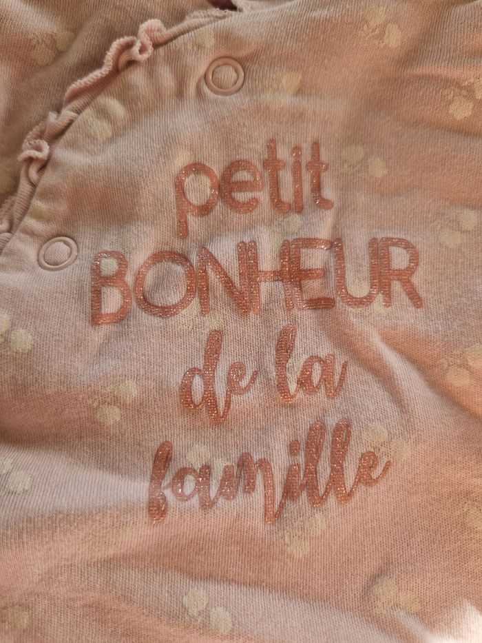 Pyjama rose "petit bonheur de la famille" - 3 mois - photo numéro 4