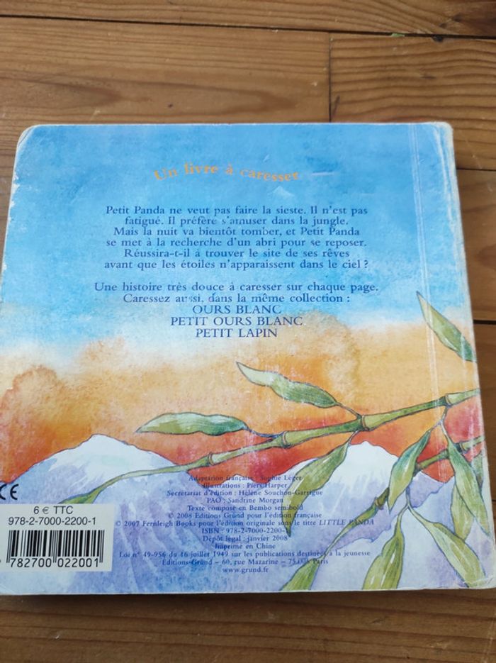 Petit panda livre à caresser - photo numéro 2