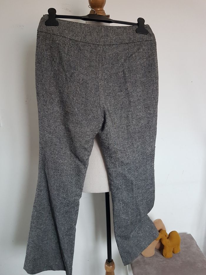 Pantalon gris chiné doublé, tour de taille 76 cm, longueur 99 cm,40% laine, 3 Suisses, taille 40 - photo numéro 3