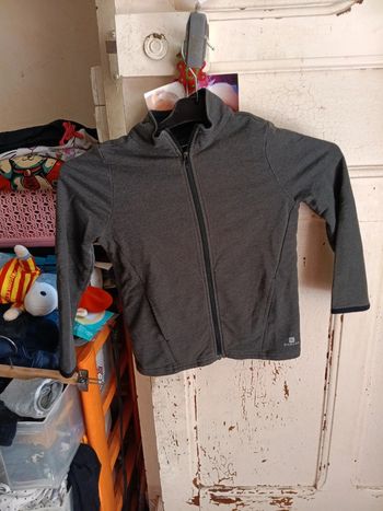 Gilet léger décathlon 4 5 ans pas vinted go