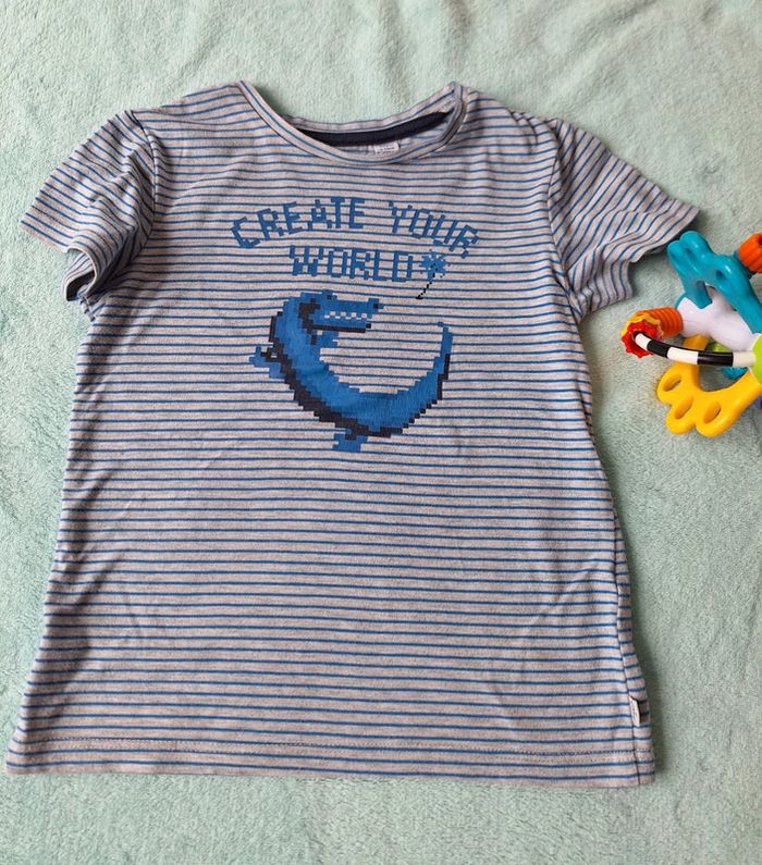 Tee-shirt taille 4-5 ans