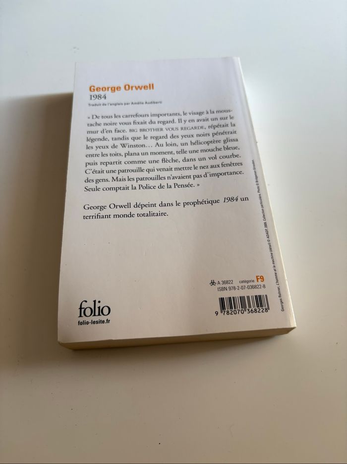 Livre 1984 de George Orwell édition folio - photo numéro 2