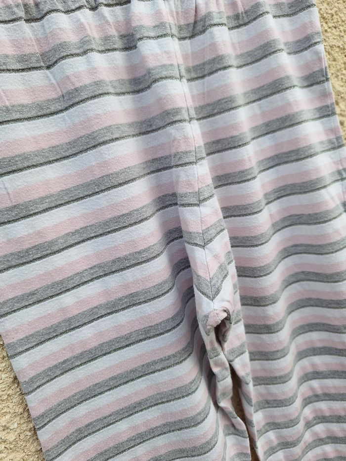 😴 Pyjama 2 pièces 9/10 ans - photo numéro 10