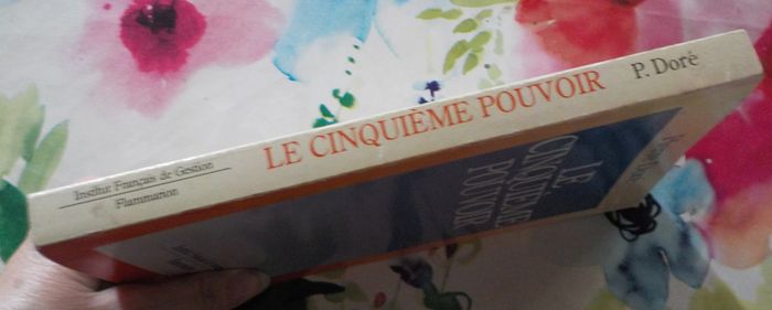 Le cinquième pouvoir par Pierre Doré Ed. Flammarion - photo numéro 3