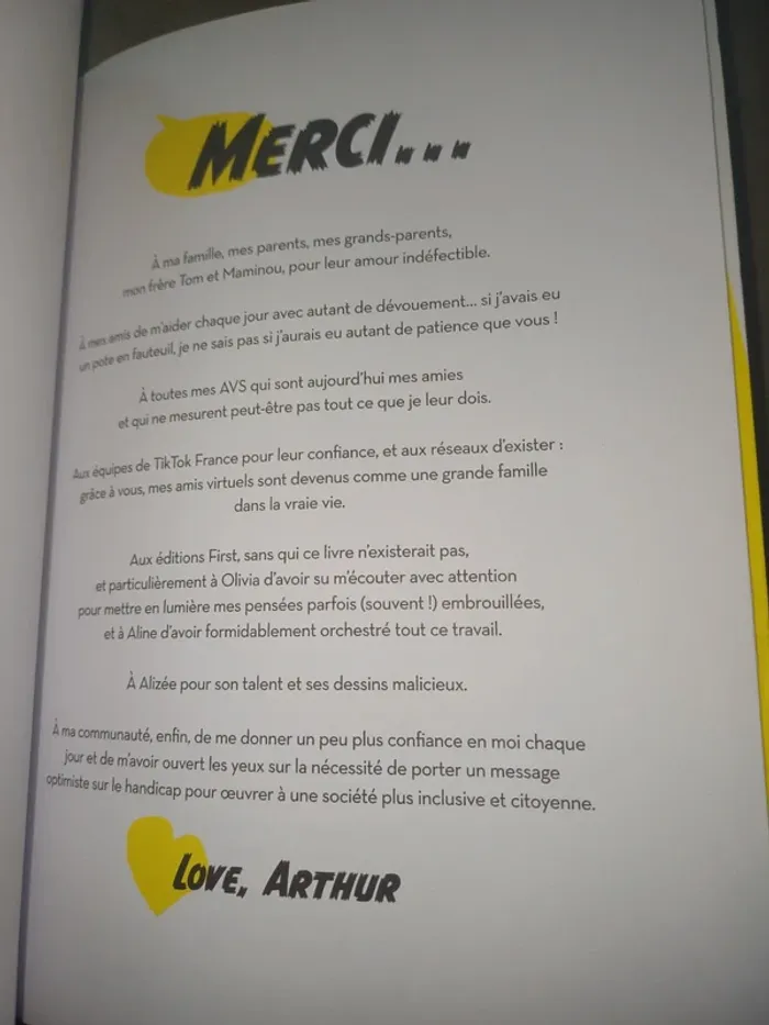 Livre Les Roues sur Terre Arthur Baucheron - photo numéro 3