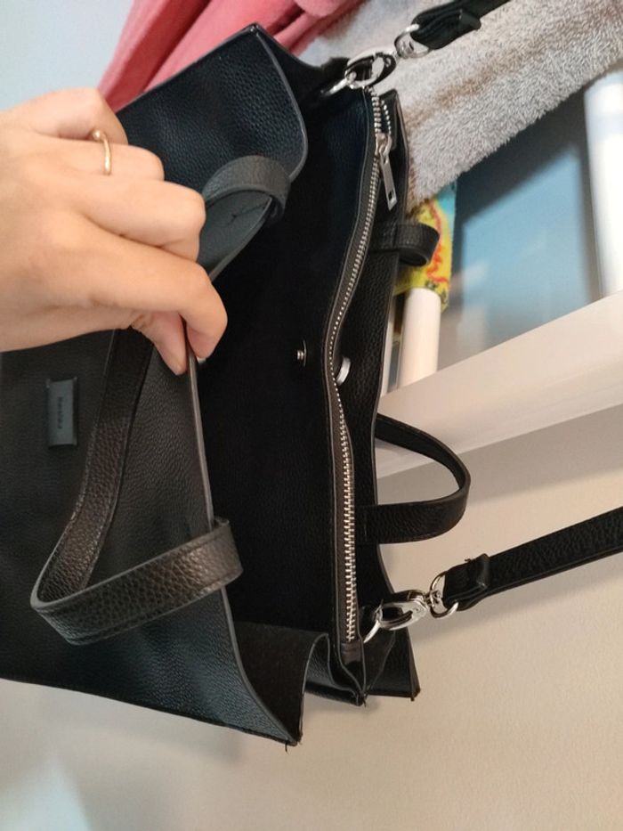 Sac Bershka - photo numéro 3