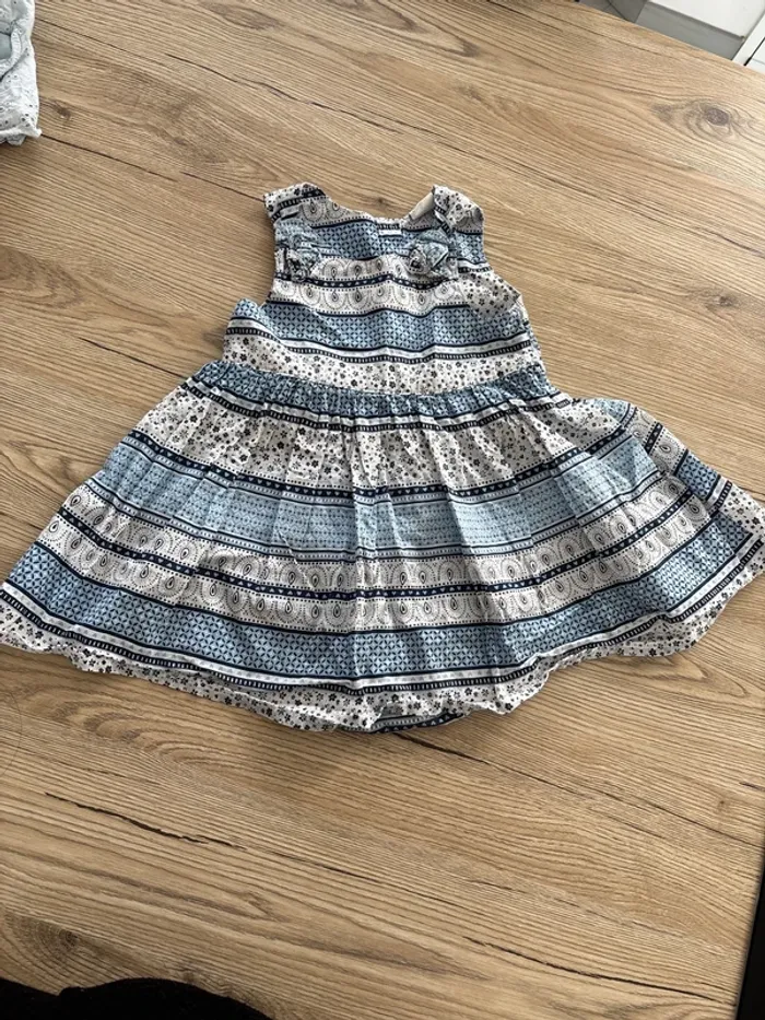 Robe 18 mois
