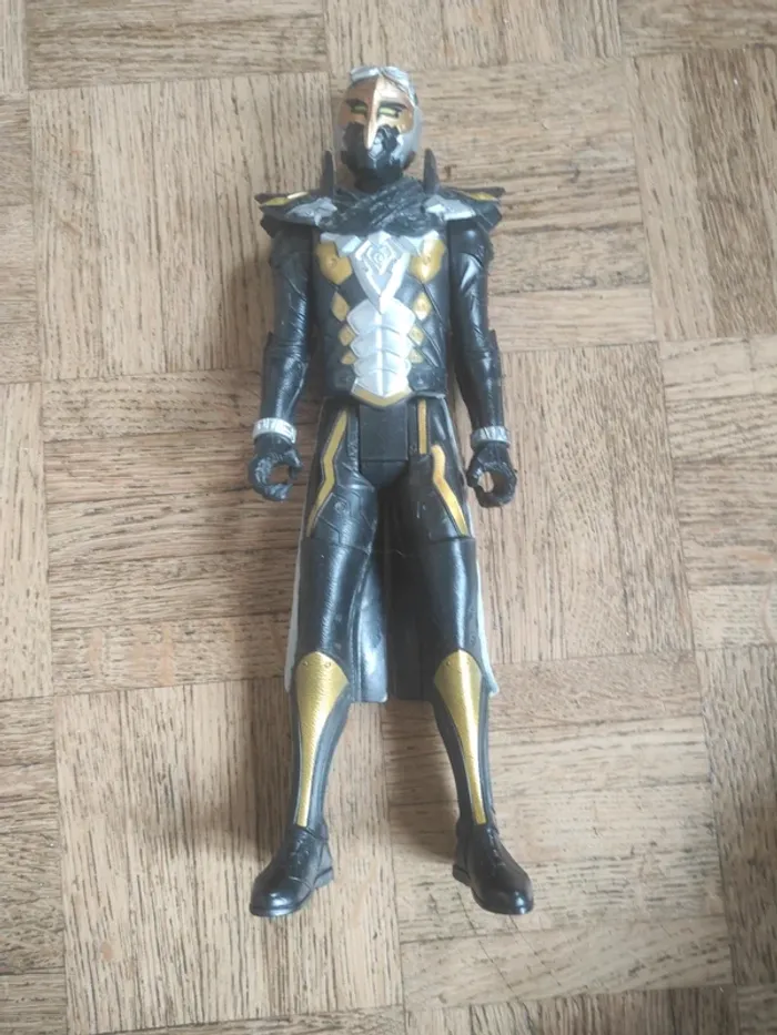Power rangers figurine - photo numéro 2