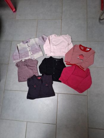 8 pulls et gilets