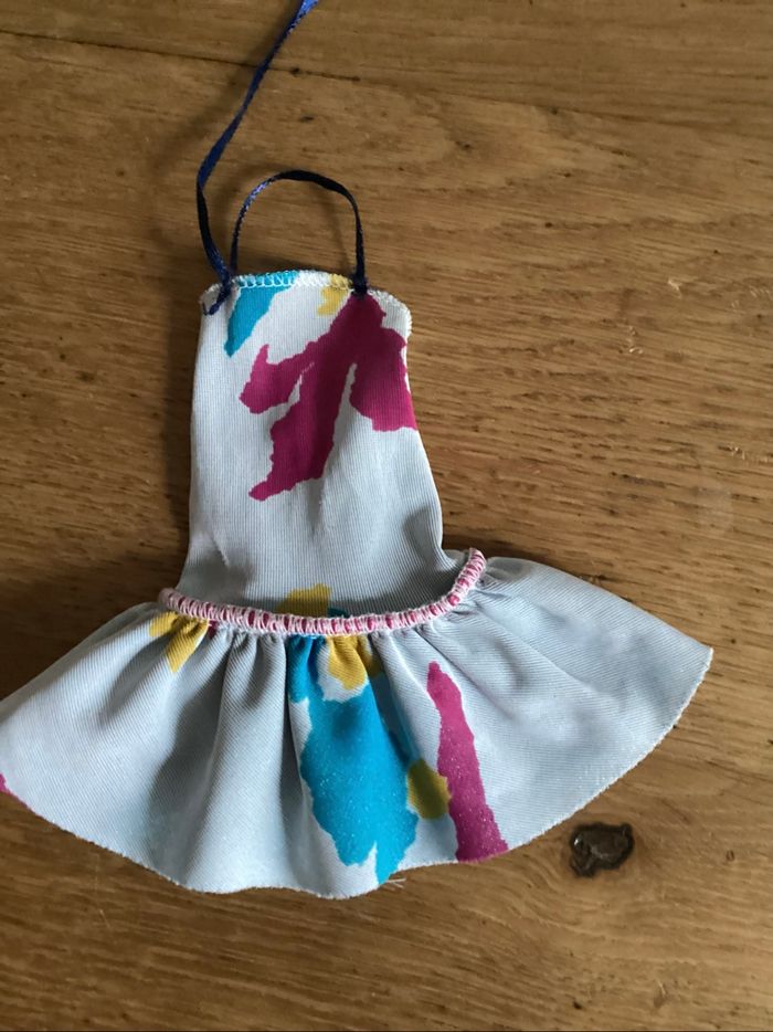 Robe barbie année 90 - photo numéro 5