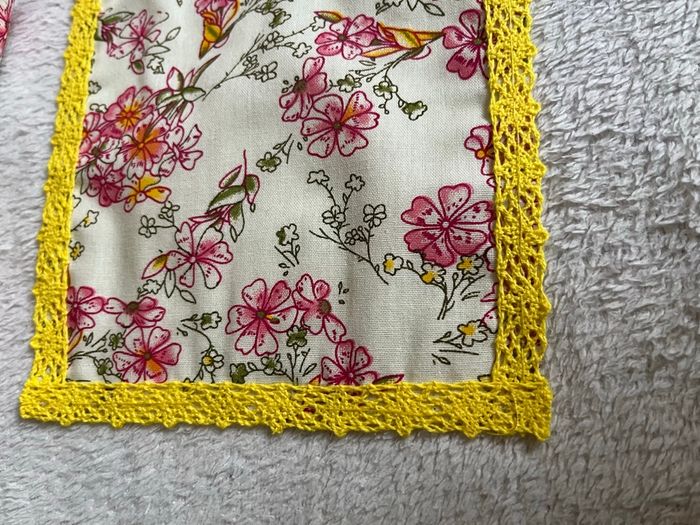 Tapis et coussins pour barbie Neuf - photo numéro 2