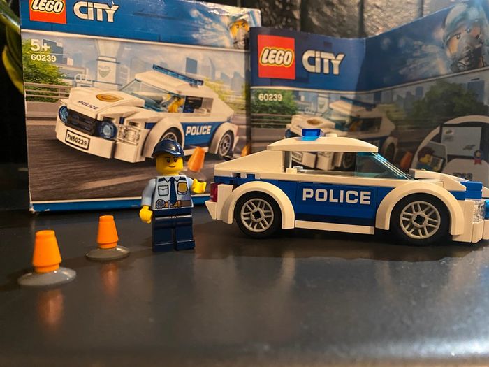 Lego 60239
