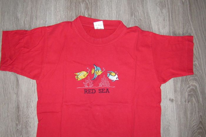 TEE SHIRT MC ROUGE FILLE "RED SEA" - 10 ANS - n°05 - photo numéro 3