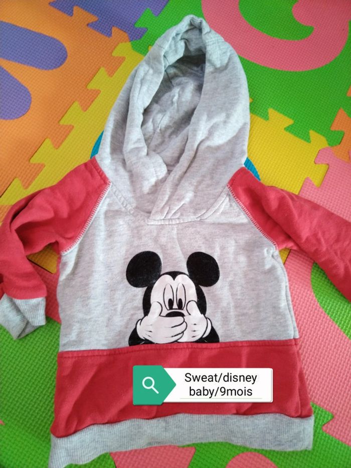 Sweat disney baby 9mois