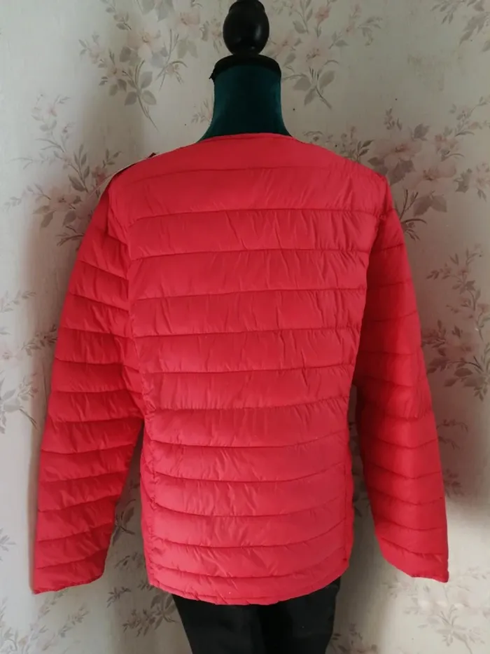 Doudoune rouge matelassée col arrondie avec poches fermées / kiabi / (44) - photo numéro 7