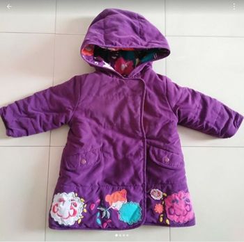 Manteau à capuche fleuri réversible. 6mois