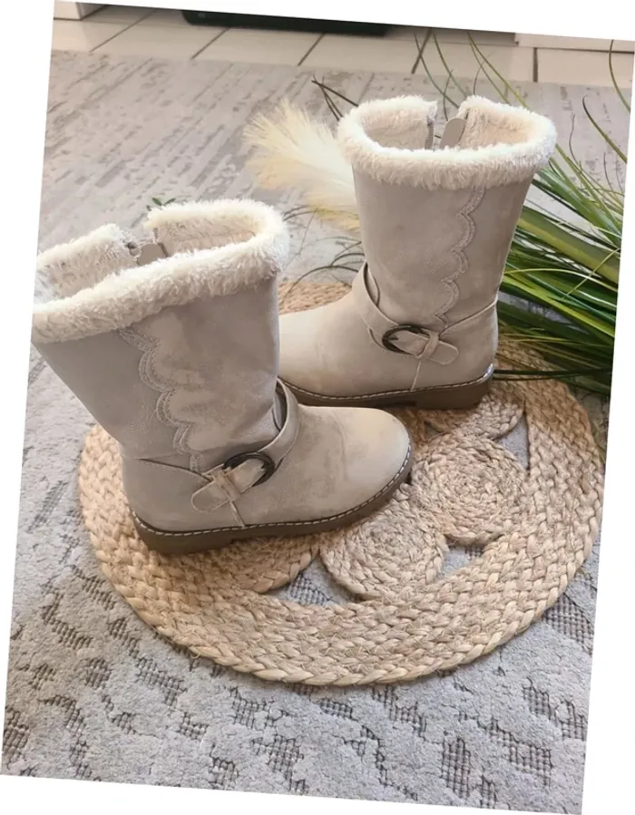 Bottes taille 29 - photo numéro 5