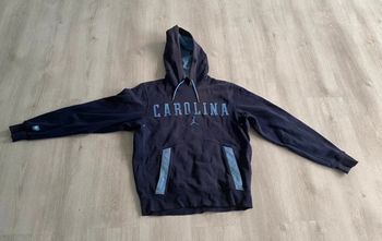 Sweat taille M marque Jordan