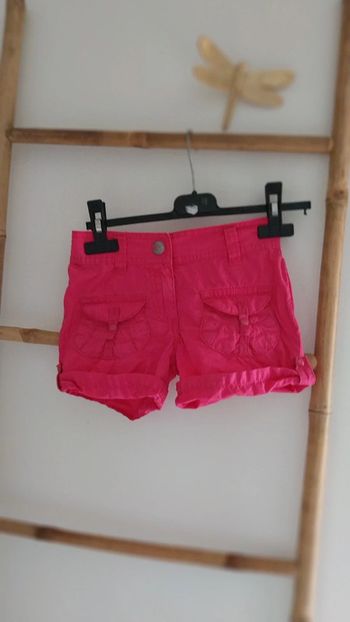 Short Orchestra fille 6 ans Rose Taille 6 ans Très bon état