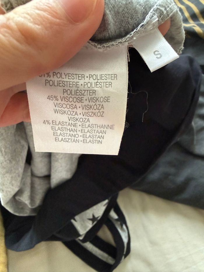 Débardeur gris à motifs étoiles noir C&A taille 36 S - photo numéro 5