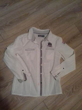 Chemise blanche av qq touche de couleurs manches longues