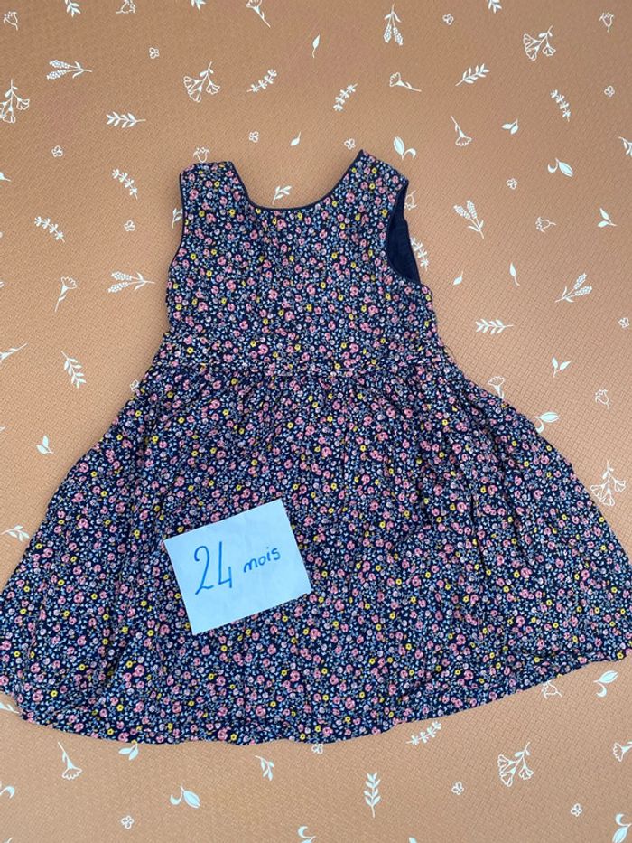 Robe 24 mois