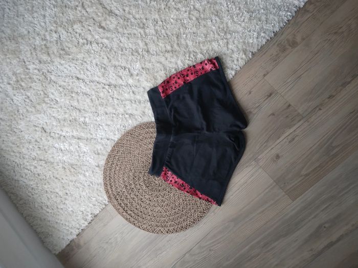 🍁A 6€ uniquement jusqu'au 14juin 🍁🌸Short noir et rose Adidas🌸 - photo numéro 7