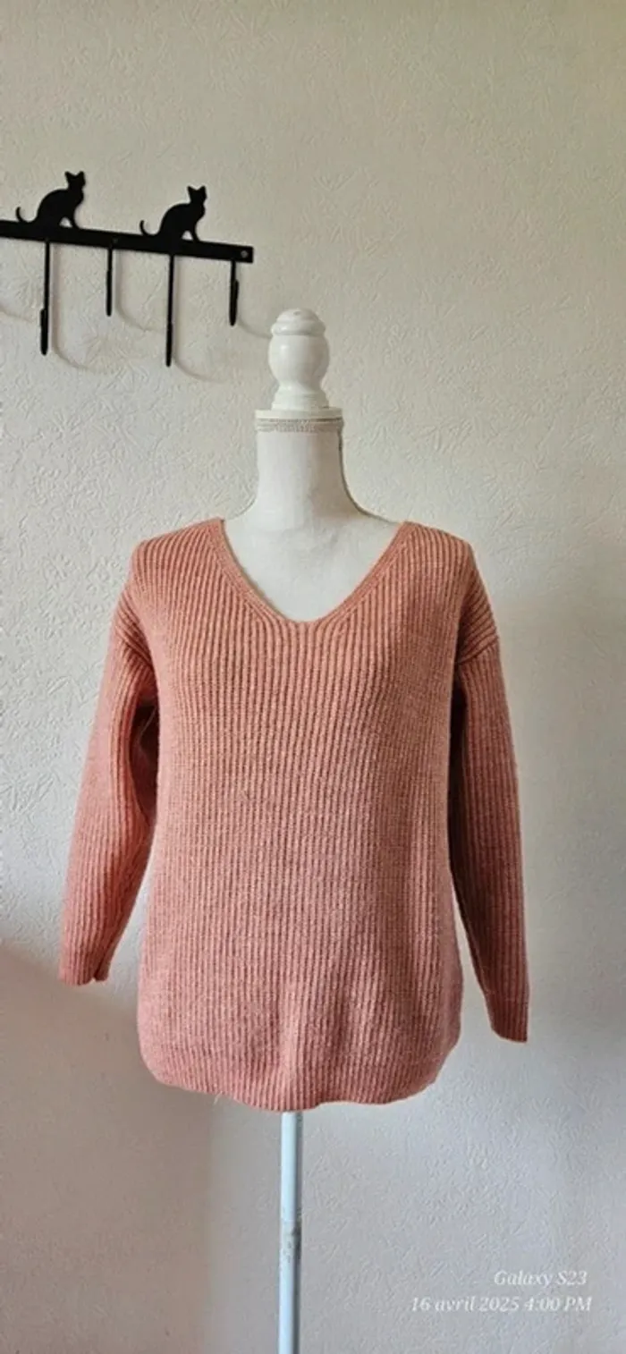 Lot 11 pulls et 3 gilets taille 36 - photo numéro 6