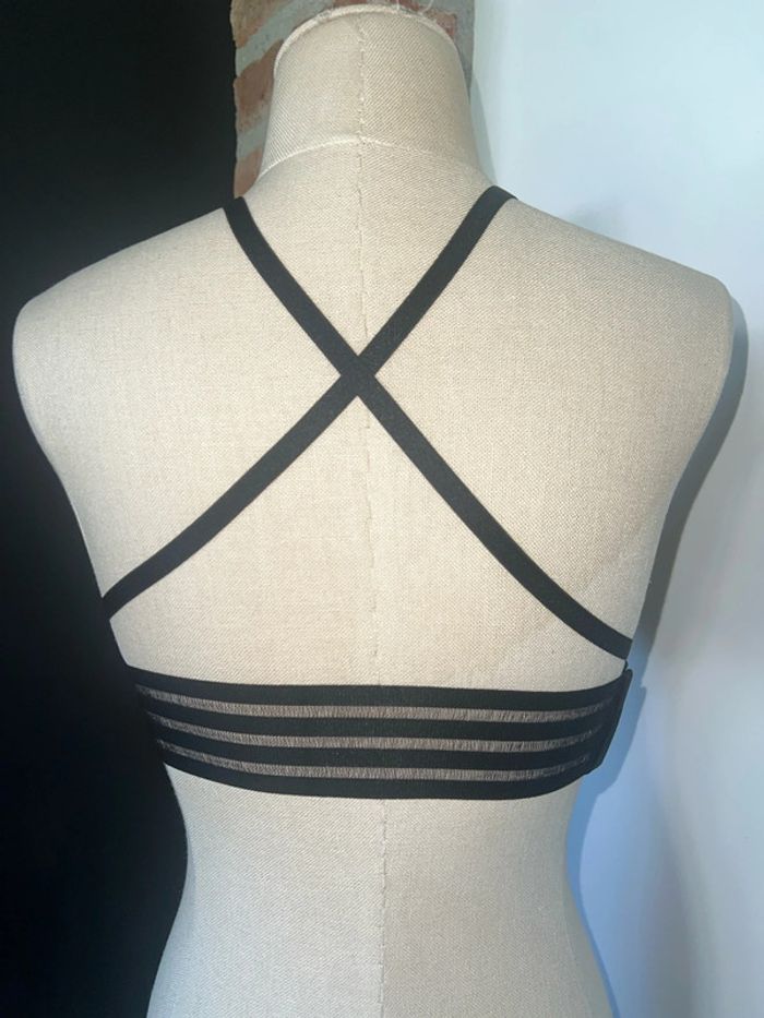 Soutien gorge rembourrés. - photo numéro 4