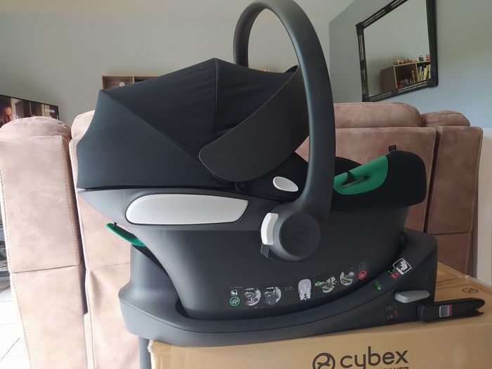 Siège auto Cybex aton b2 isize + base one Cybex Beebs
