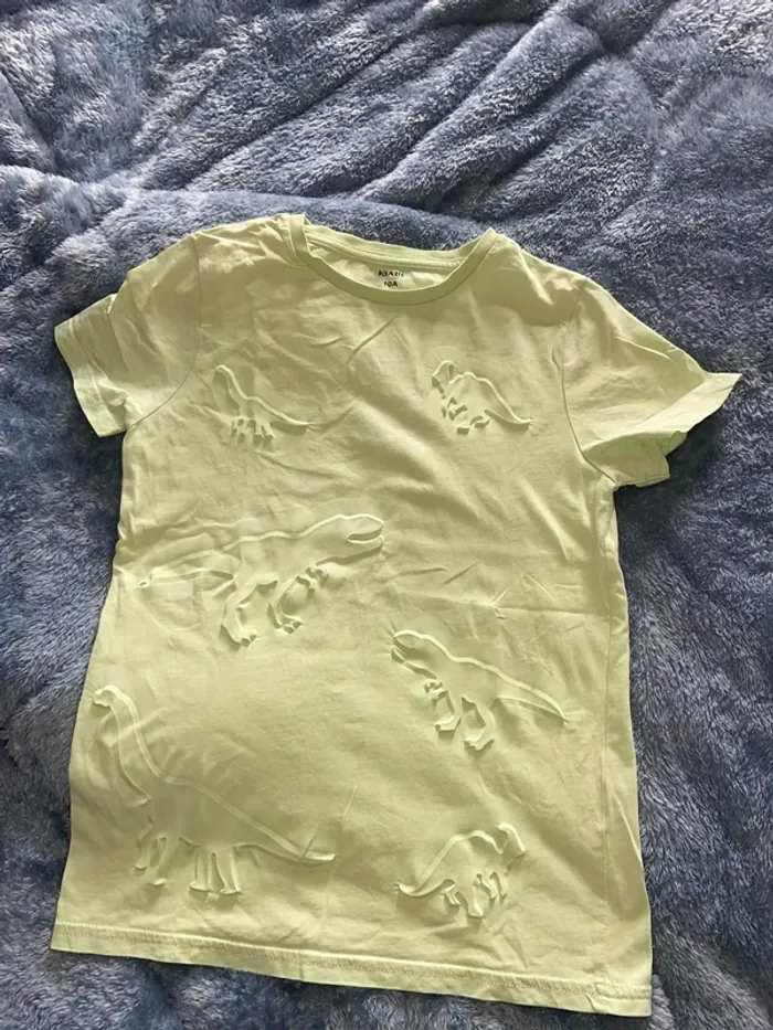 Tee-shirts dinosaures