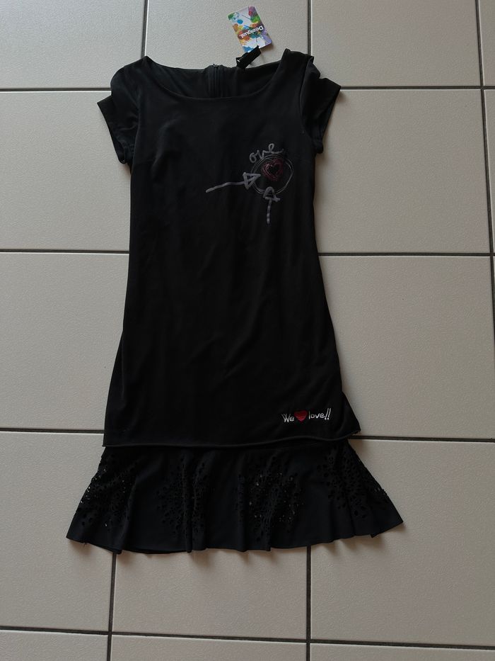 robe noire desigual taille 34 NEUVE tissus velouté peau de peche - photo numéro 9