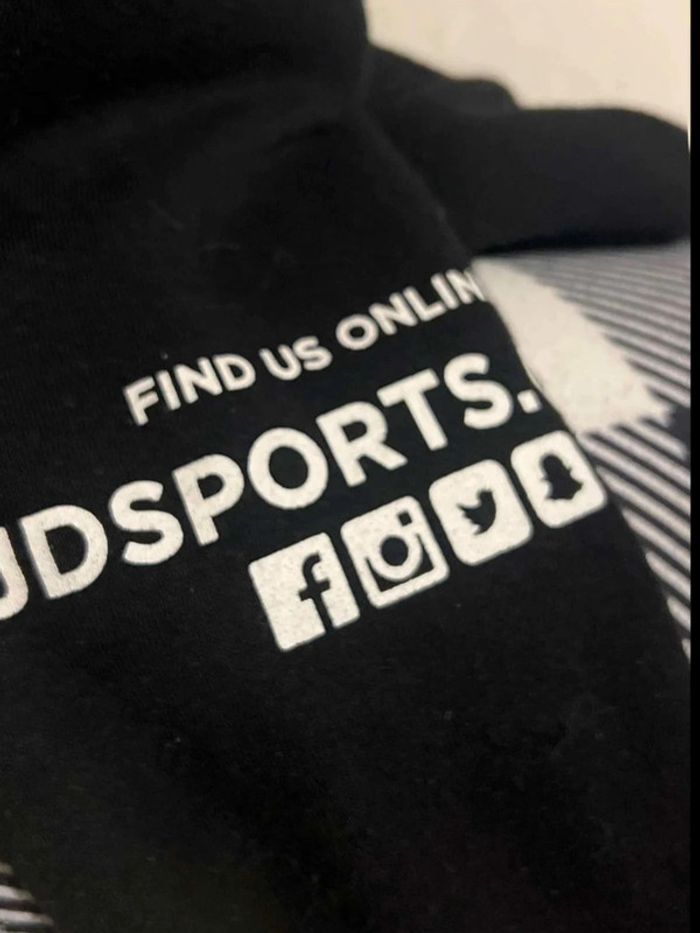 Gilet JD Sports - taille 36 - photo numéro 4