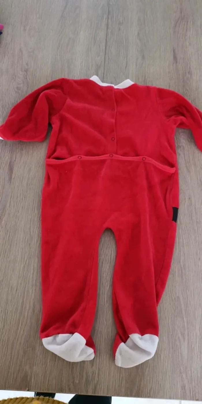 Pyjama pere Noël 18 mois - photo numéro 2