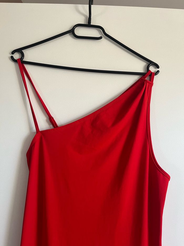 Robe longue moulante rouge - photo numéro 2