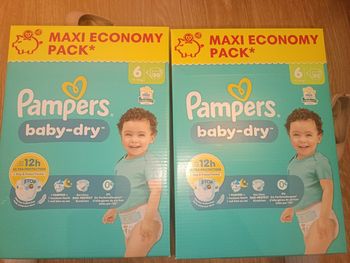 Couches pampers taille 6