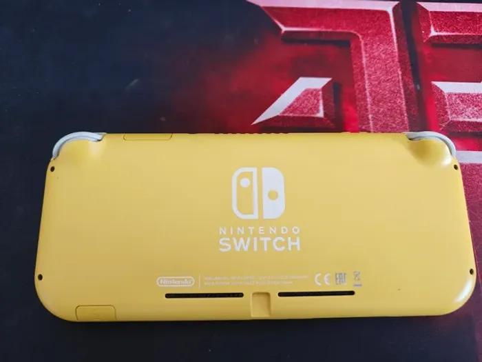 Nintendo Switch Lite - photo numéro 8