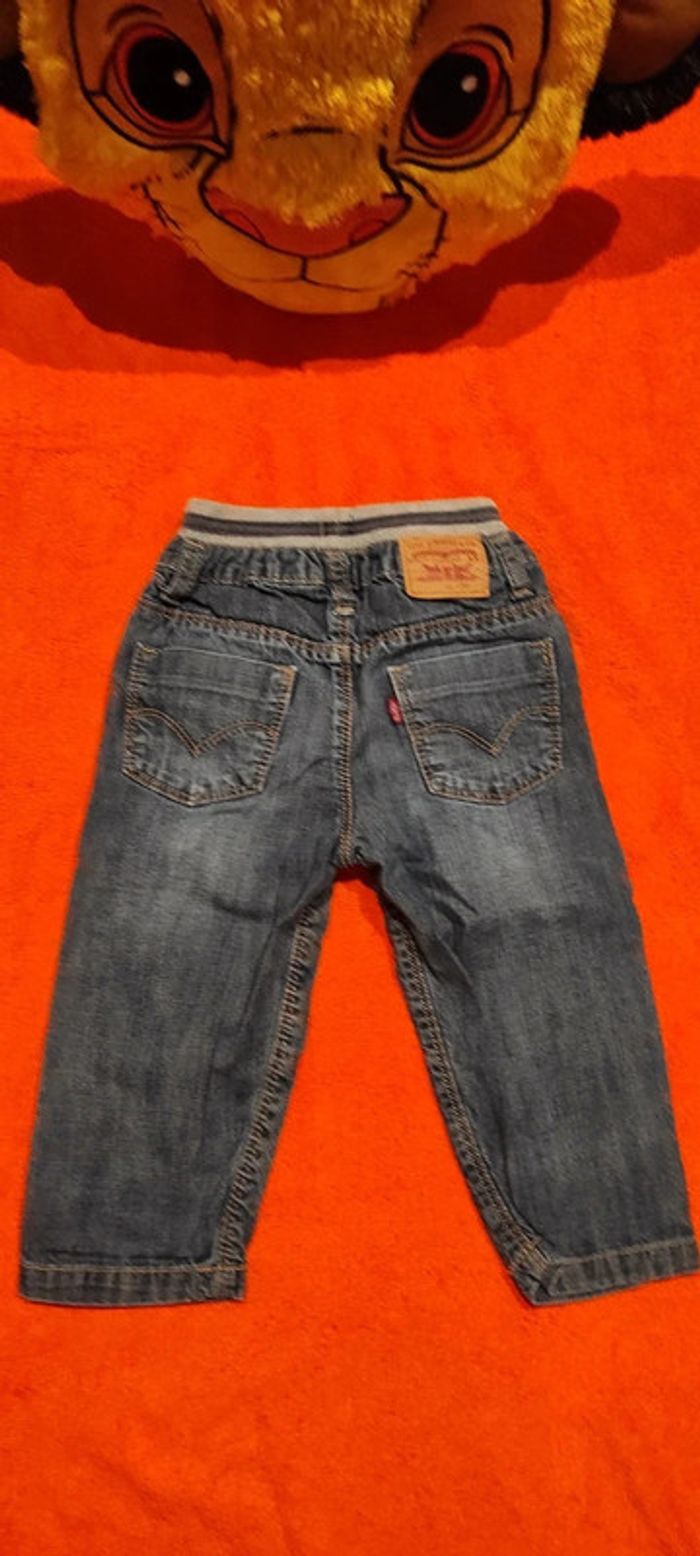 Jean Levi's 12 mois - photo numéro 4