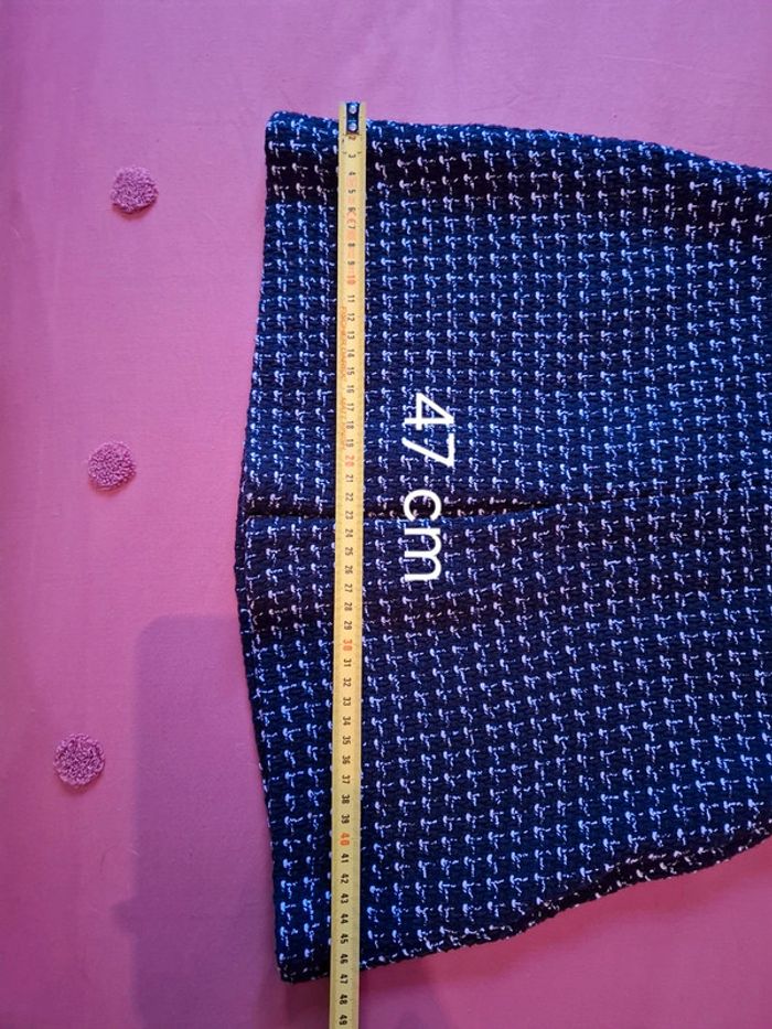 Jupe courte en tweed taille XS/S - photo numéro 4