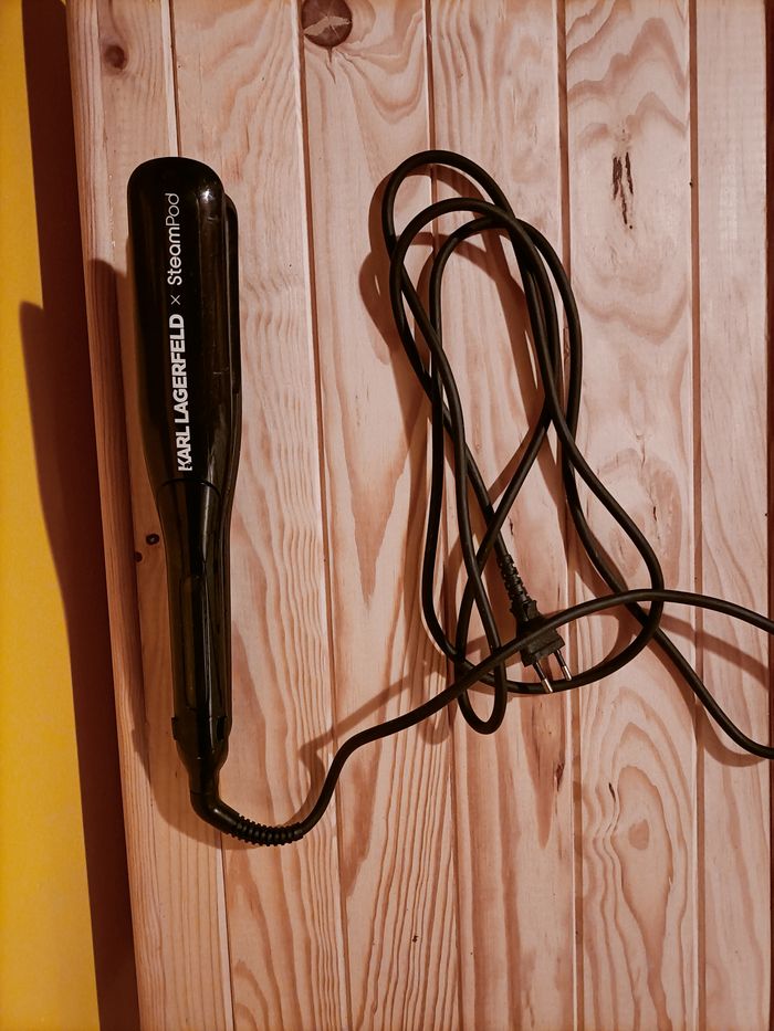 Lisseur Vapeur Steam Pod 3.0 L'Oréal - Édition Limitée Karl Lagerfeld (Neuf) - photo numéro 3