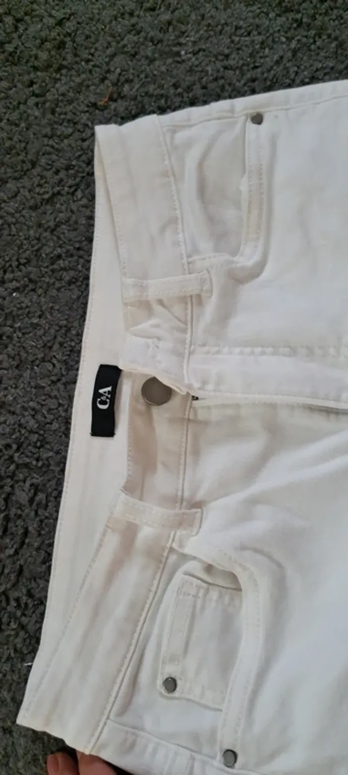 Jeans blanc C&A, Taille 40