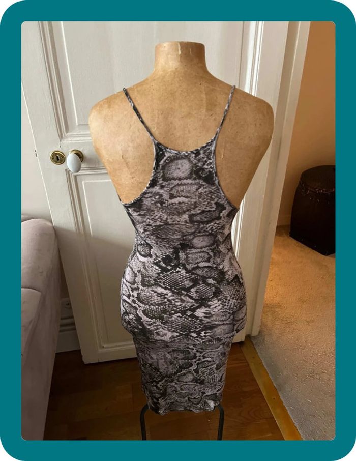 Fond de robe nuisette imprimée serpent taille XS - BCBGmaxazria - photo numéro 3