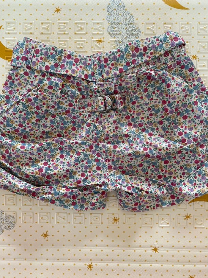 Short fleuri - 2 ans - Okaïdi - photo numéro 2