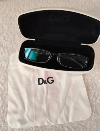 Paire Lunettes de vue monture femme d&g avec sa boîte