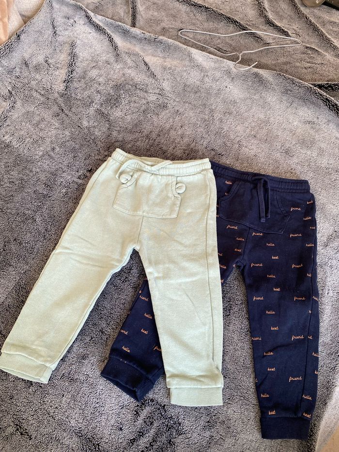 Lot survêtements - photo numéro 2